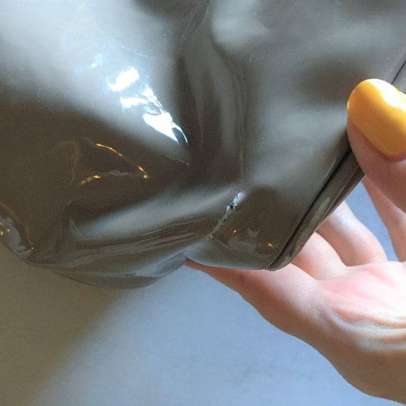 Marc Jacobs patent leather nude taupe shoulder bag - Picture 11 of 16